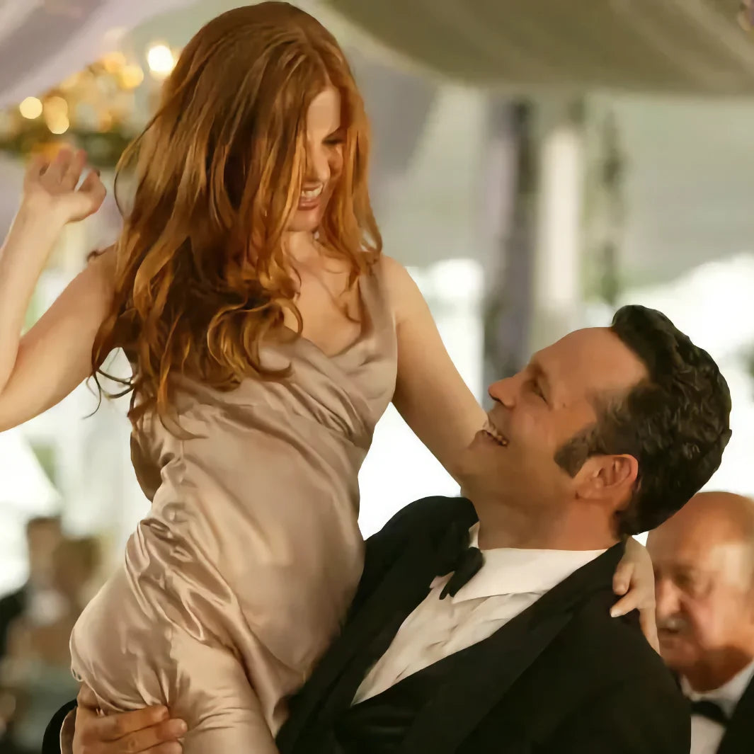 Vince Vaughn och Isla Fisher i Wedding Crashers. Förbered din hud för den stora dagen med vår hudvårdsguide för brudgummen