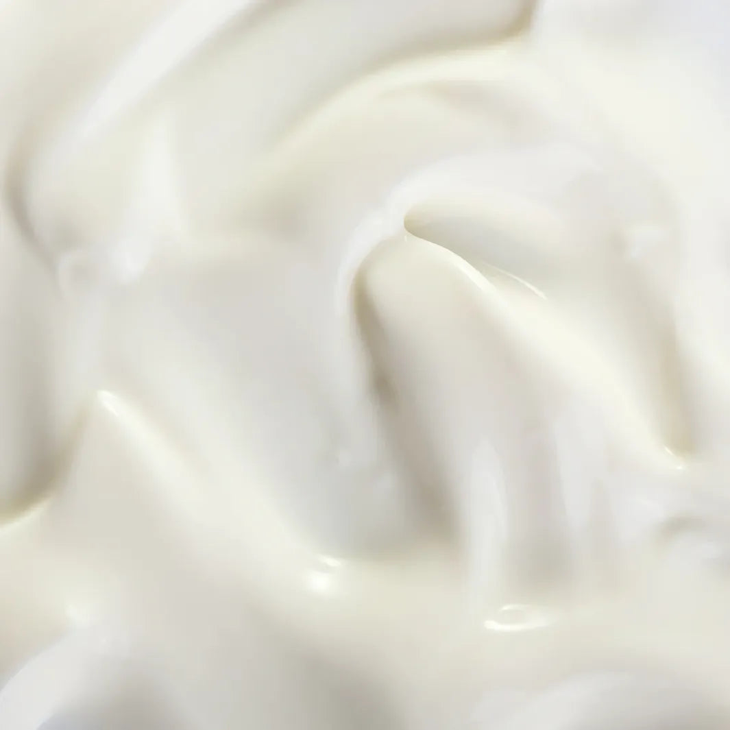 Daimon Barber Exfoliating Cleanser konsistens med exfolierande partiklar