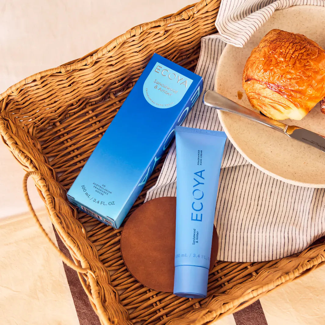 Återfuktande handkräm för torra händer - Ecoya Sandalwood & Amber Hand Cream