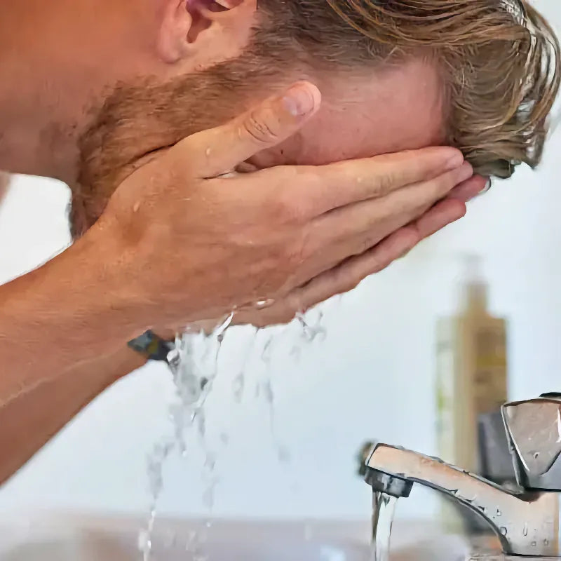 Så rengör du ansiktet före rakning