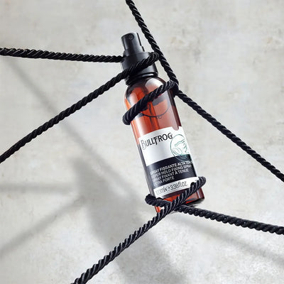 Bra fixering med Bullfrog Super Hold Fixing Spray