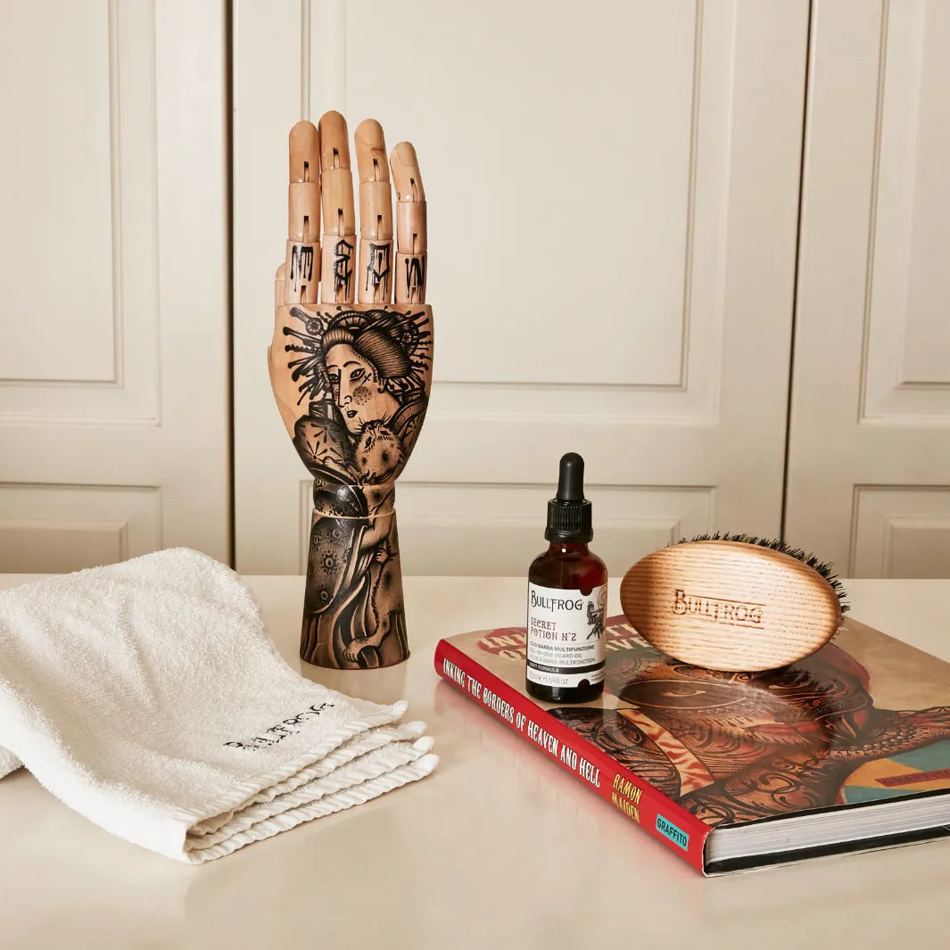 Bullfrog skäggolja Secret Potion N°2 med skäggborste