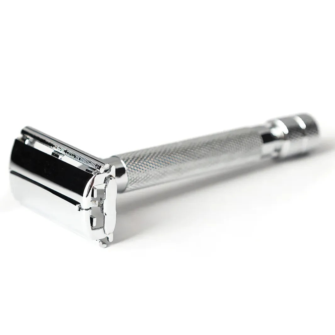 Taylor of Old Bond Street Chrome Finish Butterfly Razor med stängt huvud