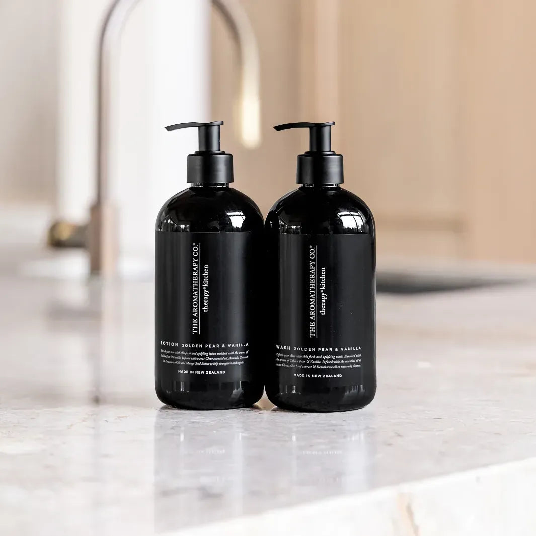 The Aromatherapy Co Hand Lotion och Wash Golden Pear & Vanilla i Therapy Kitchen-serien